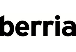 Reportaje en "BERRIA" del libro "EUSKAL HERRIKO ZUHAITZ MONUMENTALAK / ÁRBOLES MONUMENTALES DE EUSKAL HERRIA" del fotógrafo Vicente Guinea